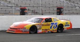Read more about the article Jennerstown Speedway ready to wave green flag on 2023 season under new GM